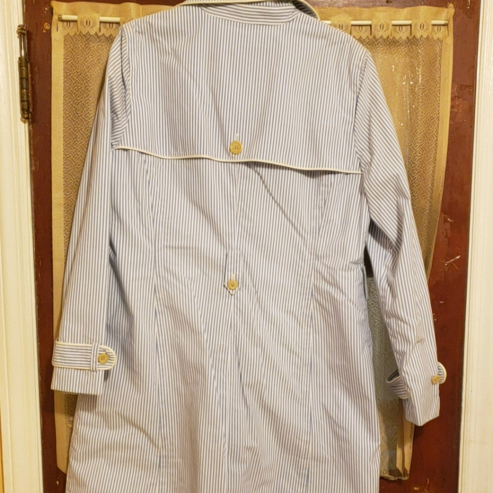 Spring Jacket - Picture 2 of 2
